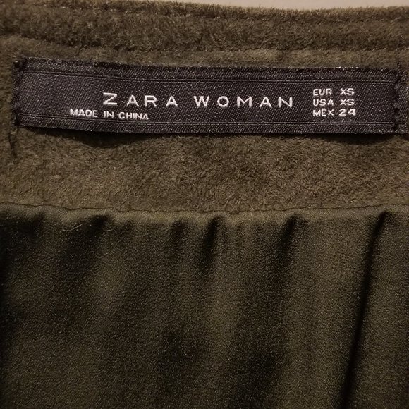 LIKE NEW Women's ZARA XS Olive Green Leather Mini Skirt! - Picture 10 of 10